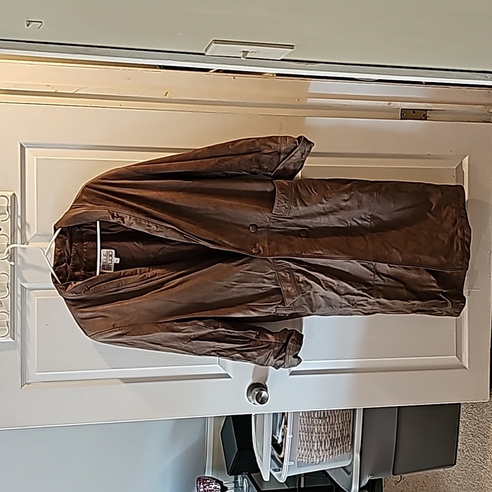 Leather coat, VINTAGE! Long leather coat. Brown. Pelle Studio.